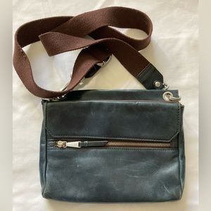 Vintage Hobo leather purse, good condition.